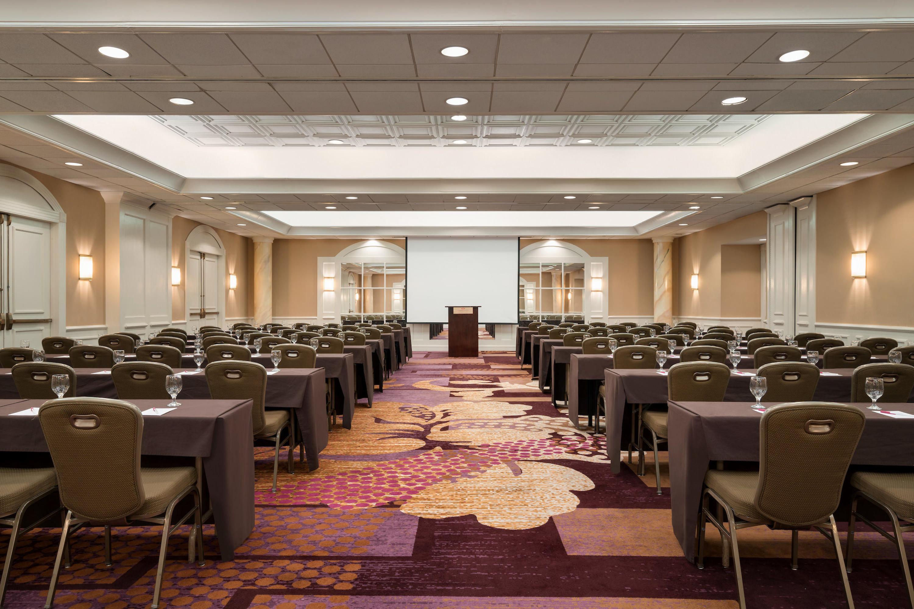 Crowne Plaza Englewood By Ihg Hotel Buitenkant foto